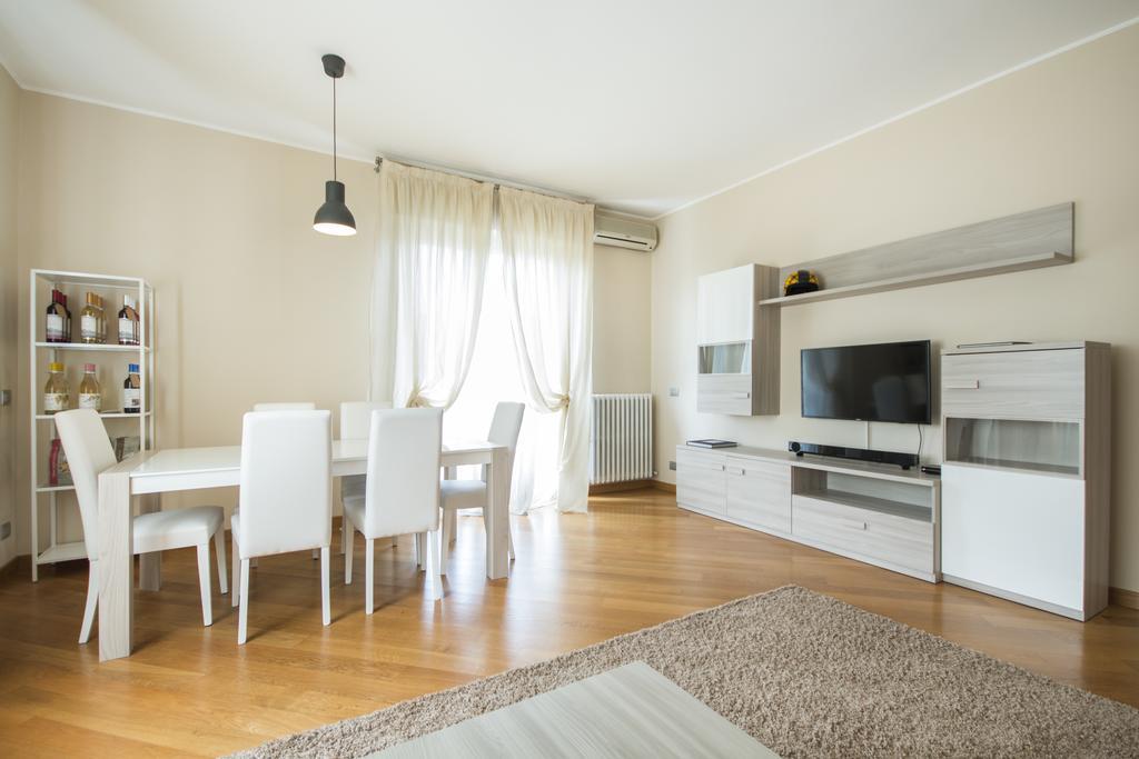 Casa Foscolo Apartment Villa Guardia Exterior photo