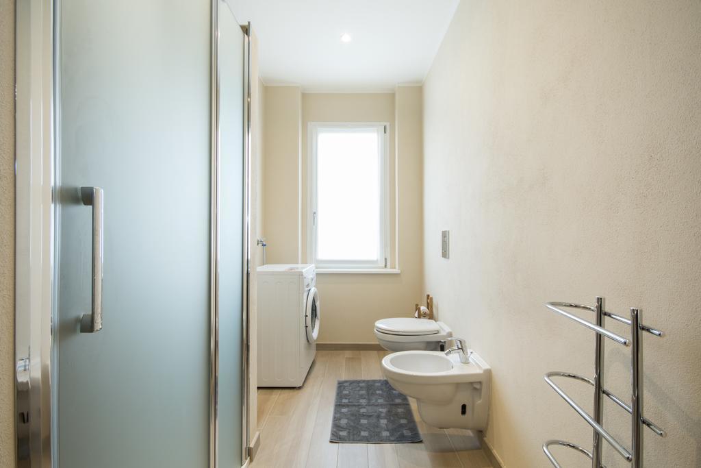 Casa Foscolo Apartment Villa Guardia Exterior photo